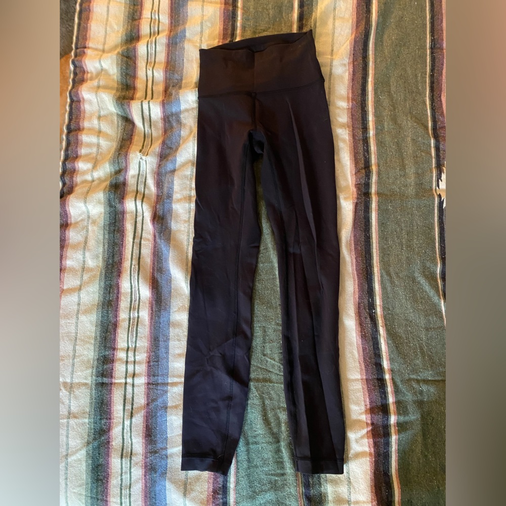 Black Lululemon Leggings.